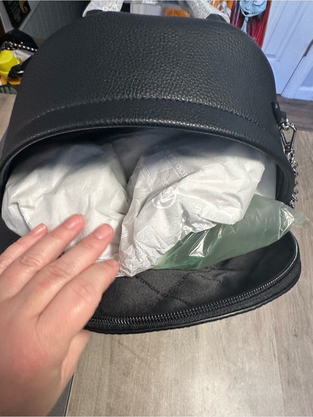 Black Michael Kors Slater Medium Backpack NWT - Picture 5 of 10